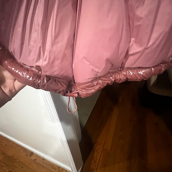 Gap Fit Women's Shiny Mauve Puffer Jacket - Picture 4 of 4